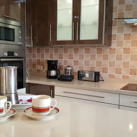 Apartman Vistas Al Mar 2 4040002 *